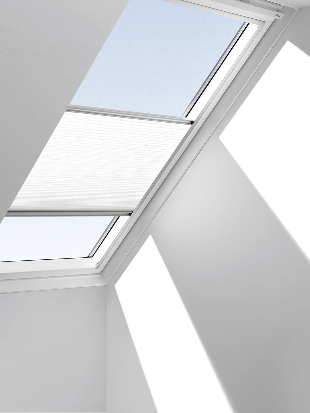 JalouCity Sichtschutzlösungen für Velux Dachfenster