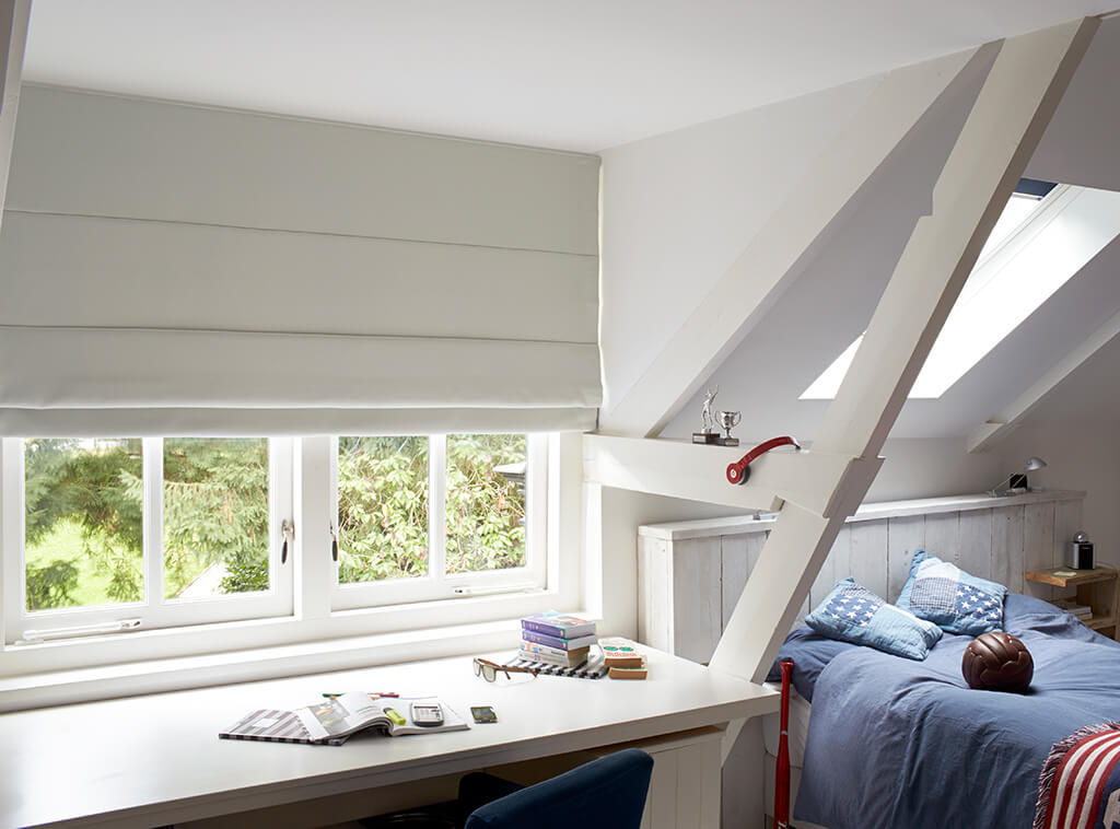 JalouCity: Stilvoller Sichtschutz im Schlafzimmer