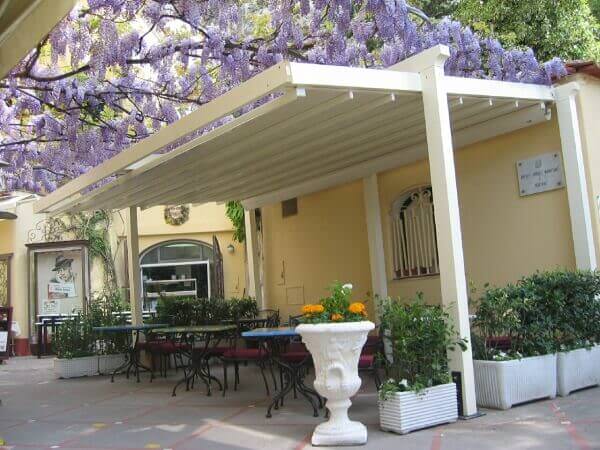 Wintergartenbeschattung Pergola Sunrain 02
