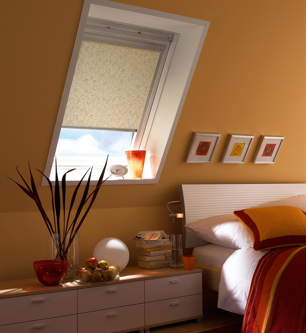 Sicht und Sonnenschutz für Dachfenster aller Art