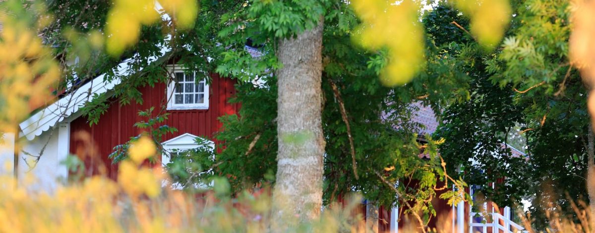 Gardinen im Landhausstil - rustikales Wohnambiente