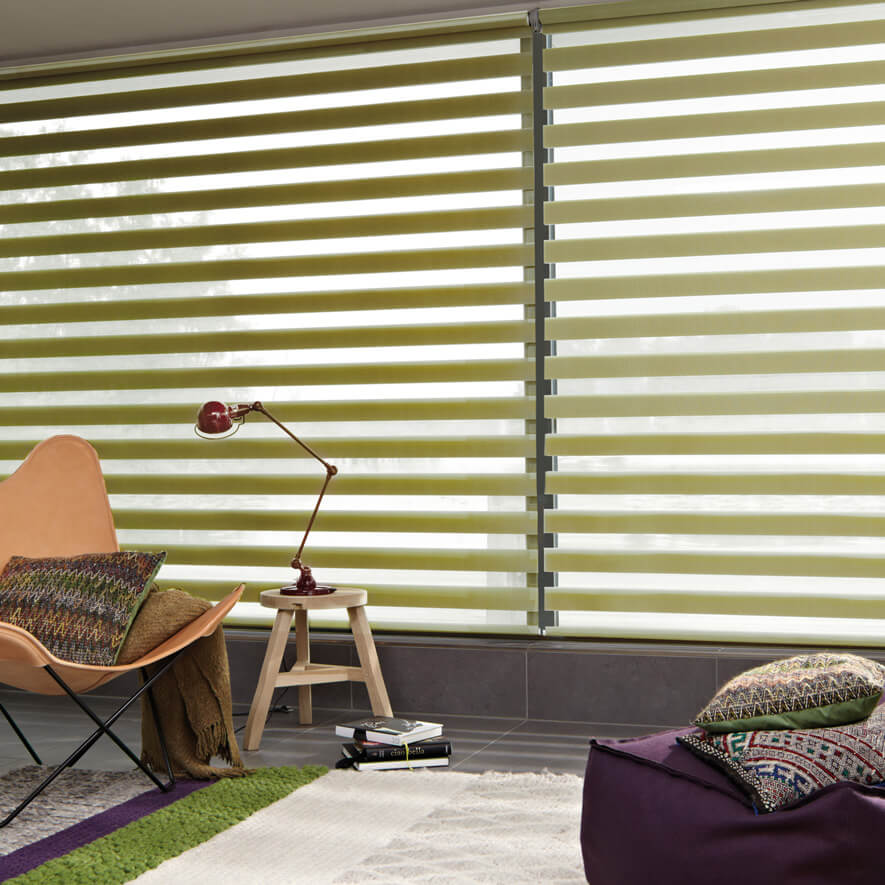 Doppelrollos nach Maß im Jugendzimmer