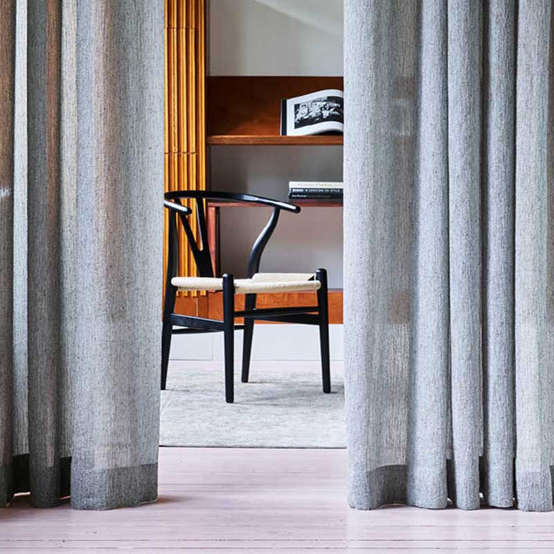 Graue Gardinen transparent