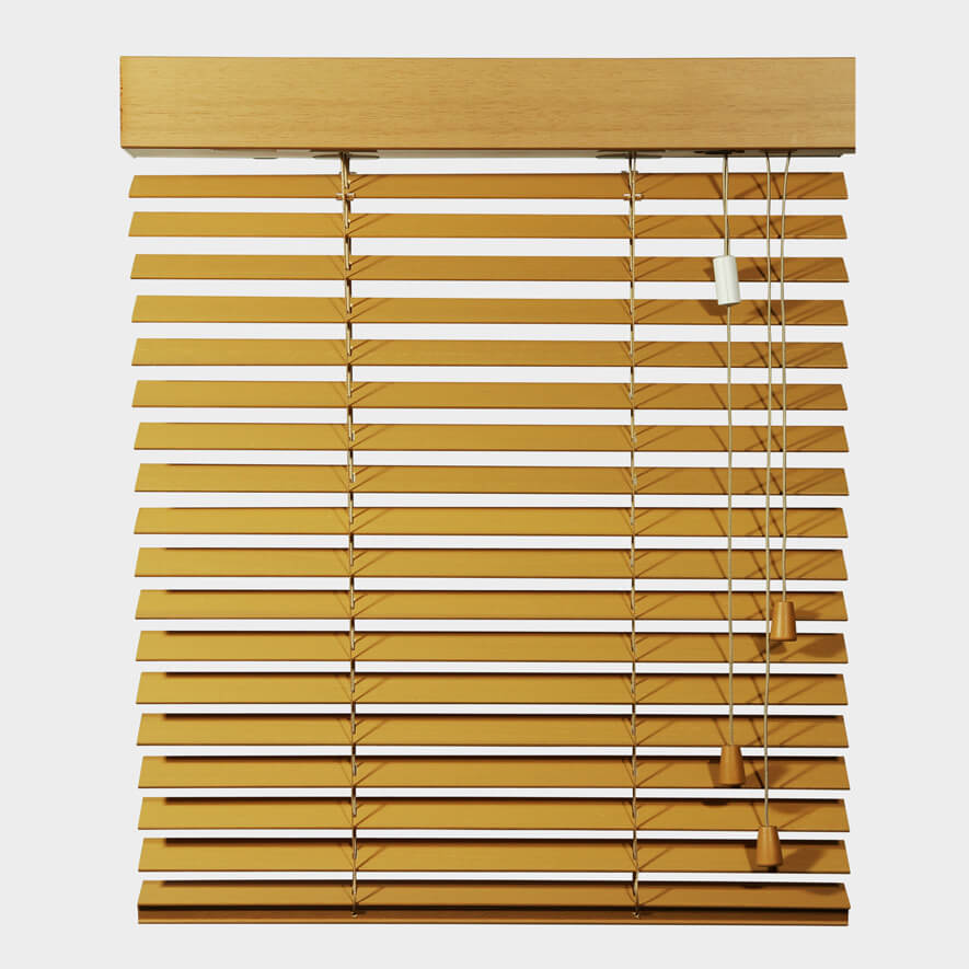 Holzjalousie mit Bedienung über Schnurzug und Schnurwende