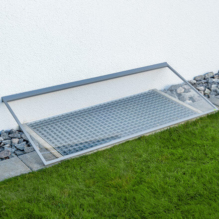 Regensichere Lichtschachtabdeckung