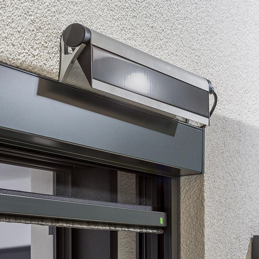 Neher Insektenschutz Erollo für Türen – Solarmodul Solarmodul für Neher Insektenschutz Erollo für Türen bei Jaloucity