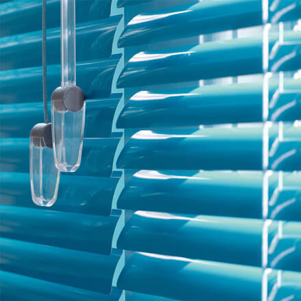 Jalousie mit Drehstab / Zugschnur Detailansicht Bedienung