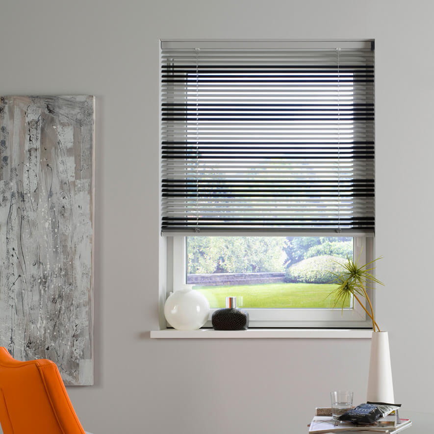 Schwarz - Weiße Farbwechsel Lamellen