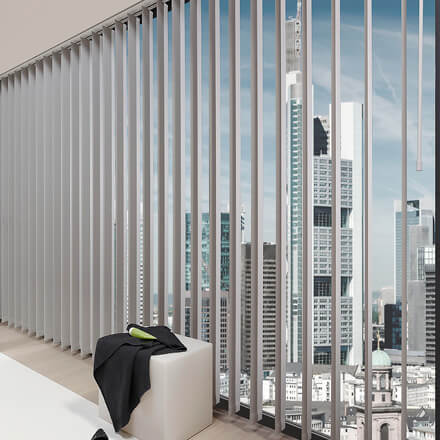 Lamellenvorhänge aus Kunststoff PVC Lamellen im Badezimmer geöffnete Lamellen