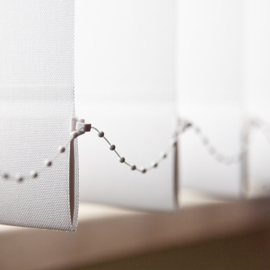 Lamellenvorhang nach Maß: Kantenabschluß Kunststoffkette Lamellenvorhang nach Maß Abschluss Kette