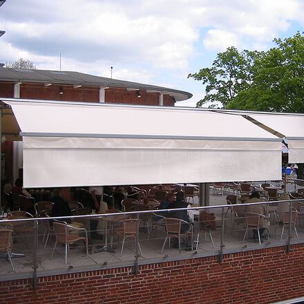 Freistehende Markise Gastro SUNRAIN Vario-Volant