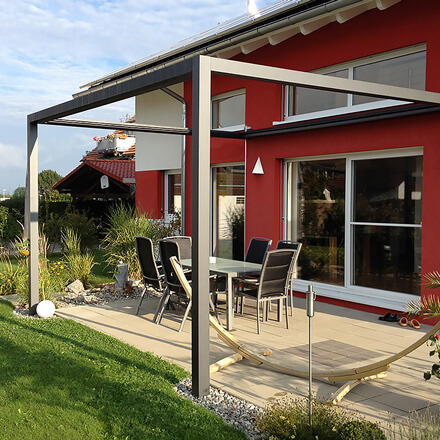 Q.bus Beschattungssystem am Haus