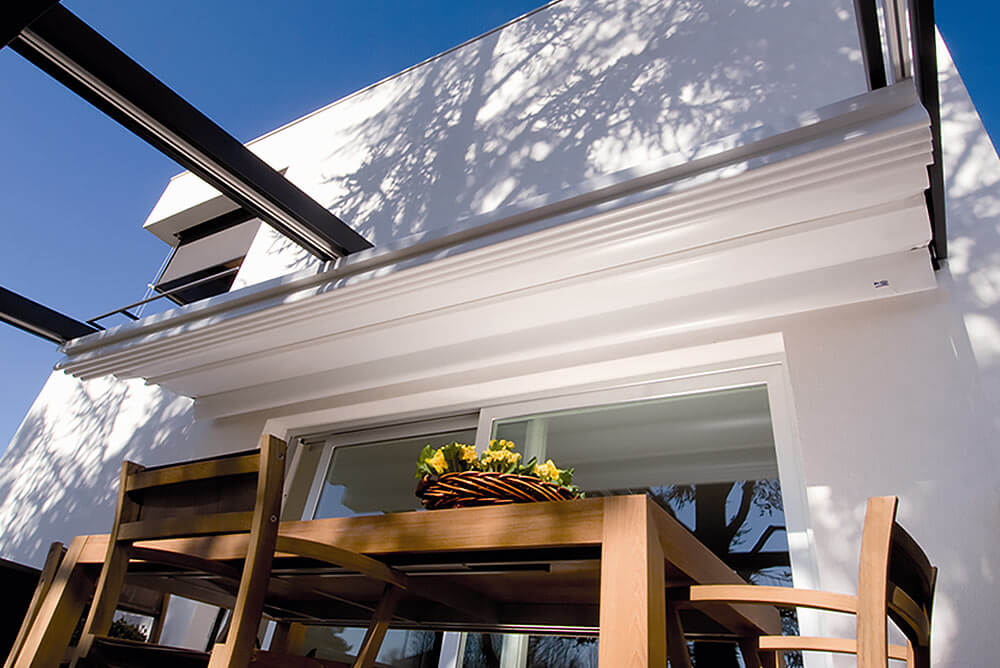 Pergola-Systeme – robuste Terrassenfaltdächer nach Maß