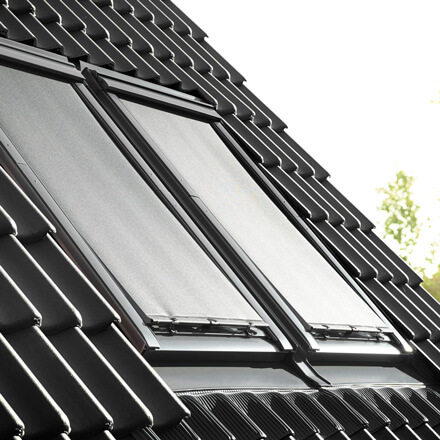 VELUX Hitzeschutz-Markisen für Ihre Dachfenster