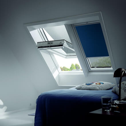 VELUX® Vorteilssets mit 10% Preisvorteil: Verdunkelungsrollo und Hitzeschutzmarkise VELUX® Vorteilssets mit 10% Preisvorteil: Verdunkelungsrollo und Hitzeschutzmarkise
