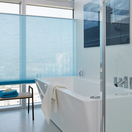 Wabenplissee in Küche und Bad: Feuchtraumstoffe