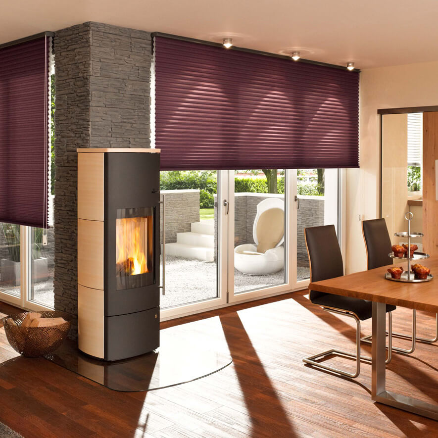 Schöne Wabenplissees zur Verdunkelung im Wohnraum / Esszimmer Wabenplissee Verdunkelung im Esszimmer