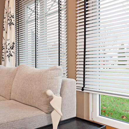 Jalousien – individuell & passgenau | jetzt online bestellen